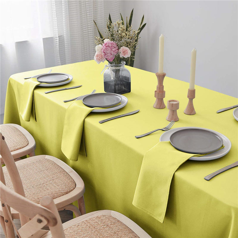 Nappe oblongue jaune pur 90x156 pouces 100% polyester sans pli pour hôtel