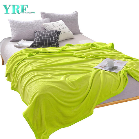 Couleur unie durable de polyester de la couverture 100% de vison confortable pour le lit simple